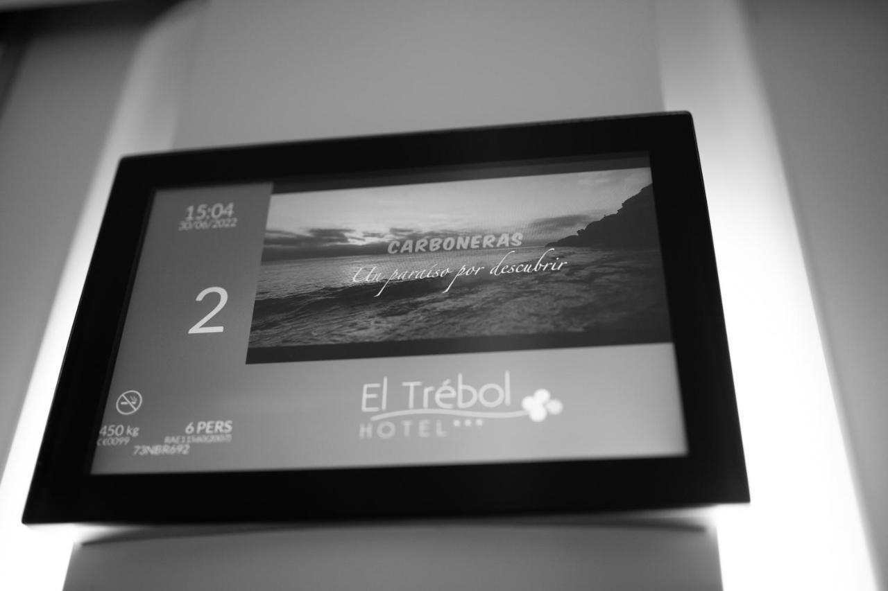Hotel El Trebol カルボネラス エクステリア 写真